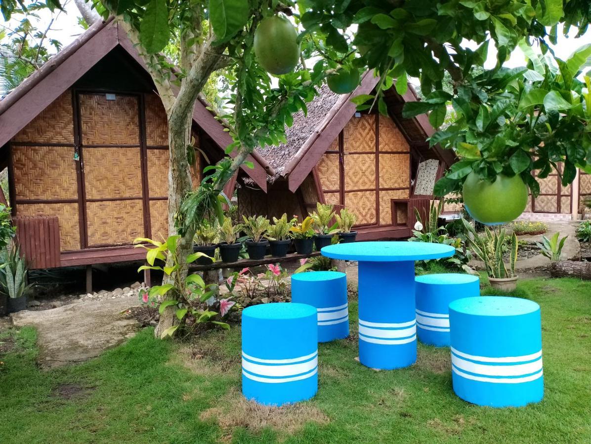 Lhoyjean Garden Hostel Batuan Exteriör bild