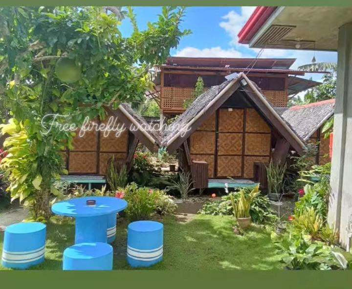 Lhoyjean Garden Hostel Batuan Exteriör bild