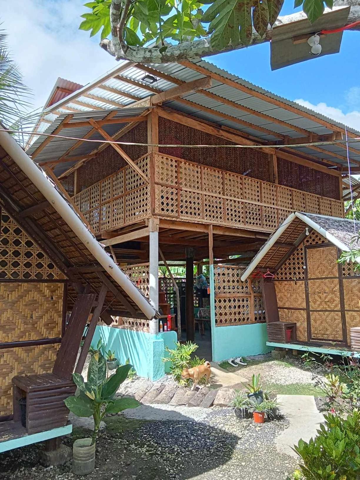 Lhoyjean Garden Hostel Batuan Exteriör bild