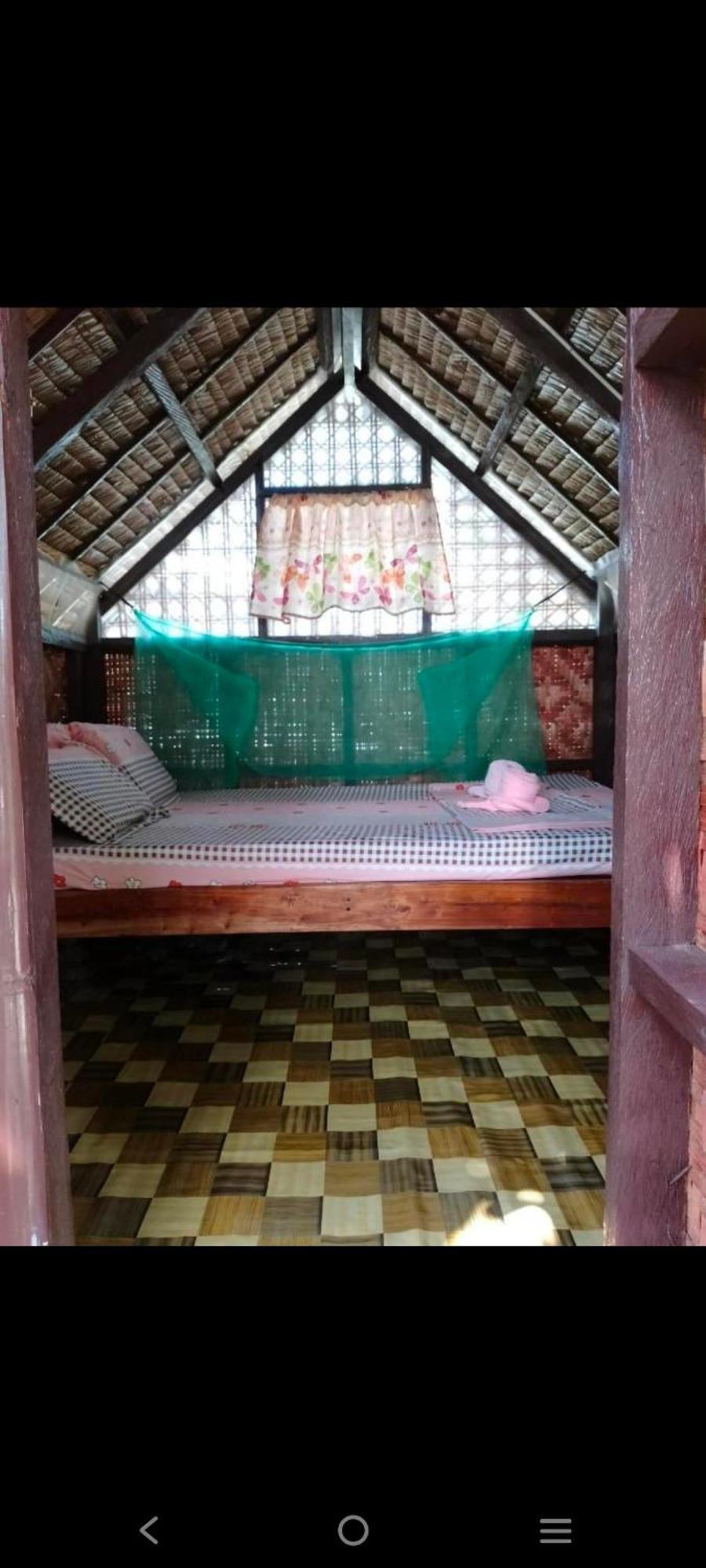 Lhoyjean Garden Hostel Batuan Exteriör bild