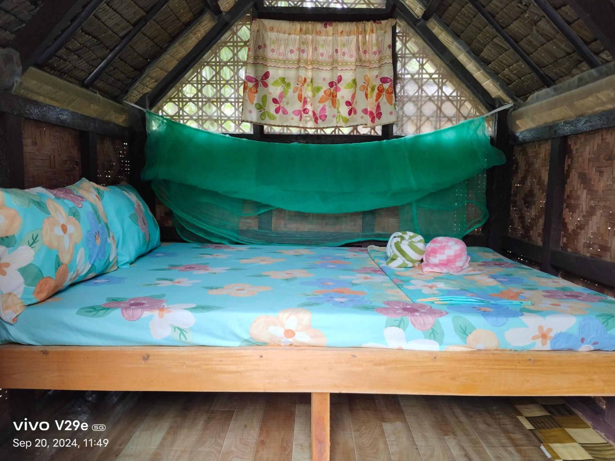 Lhoyjean Garden Hostel Batuan Exteriör bild